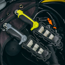 Load image into Gallery viewer, TANU™ Dive and Rescue Knife