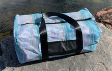 Load image into Gallery viewer, Mesh Duffel Medium