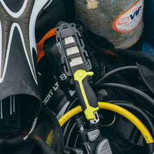 Load image into Gallery viewer, TANU™ Dive and Rescue Knife
