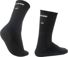 Load image into Gallery viewer, Orata Neoprene Socks 2.5 mm

