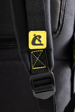 Load image into Gallery viewer, Piovra Dry
